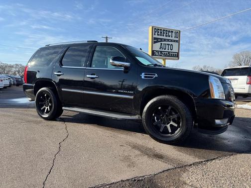 2011 Cadillac Escalade Luxury