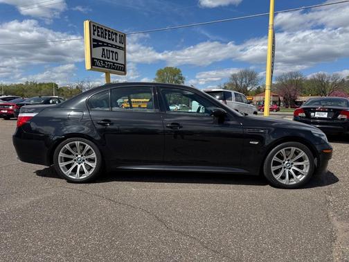 Black 2008 BMW M5