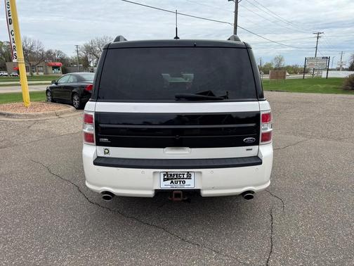 White 2016 Ford Flex SEL