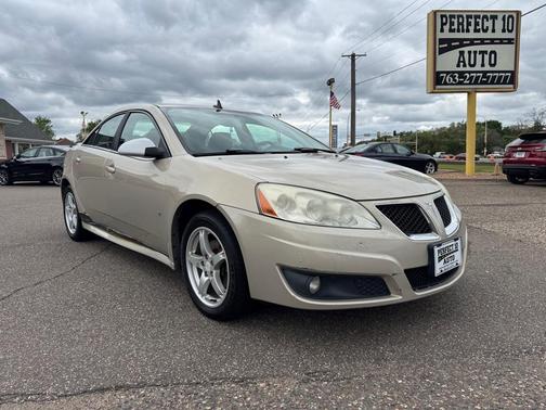 Gold 2009 Pontiac G6