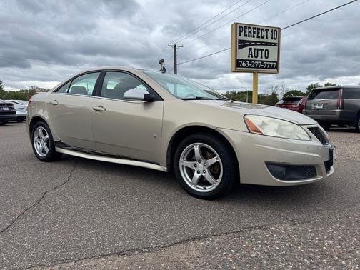 Gold 2009 Pontiac G6
