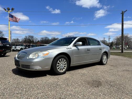 Photo 2 of 28 of 2007 Buick Lucerne CX