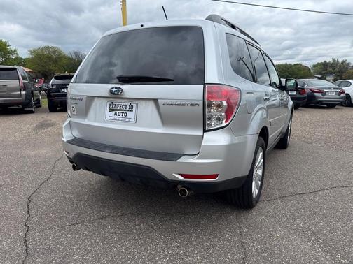 Spark Silver Metallic 2011 Subaru Forester 2.5X Premium