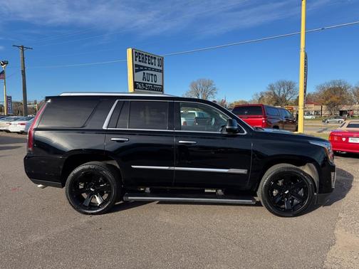 2017 Cadillac Escalade Premium Luxury