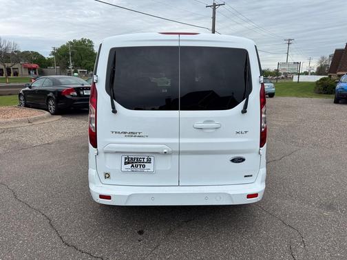 White 2022 Ford Transit Connect XLT