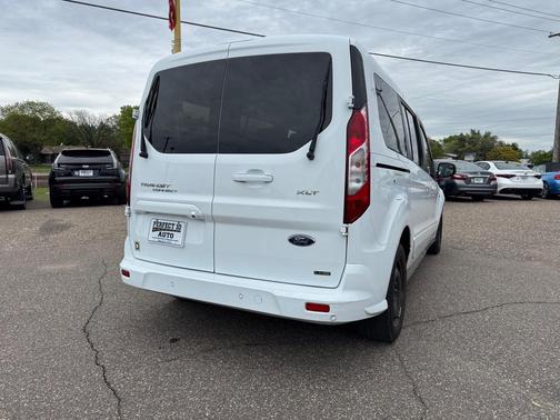 White 2022 Ford Transit Connect XLT