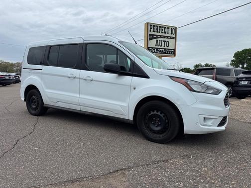 White 2022 Ford Transit Connect XLT