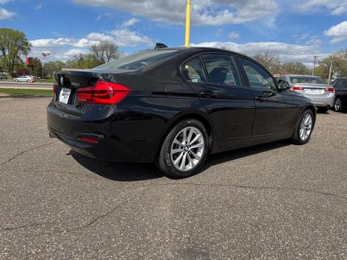 Black 2017 BMW 320 i xDrive