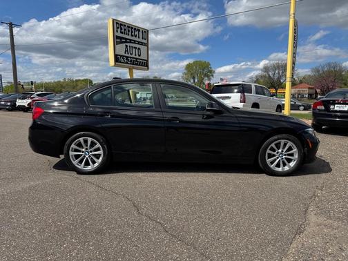 Black 2017 BMW 320 i xDrive