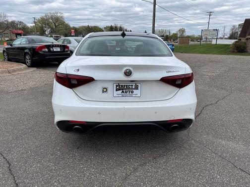 White 2018 Alfa Romeo Giulia Ti