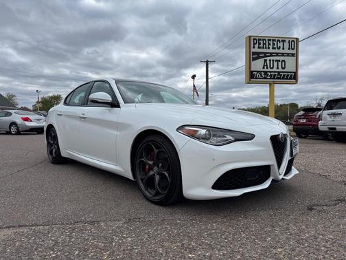White 2018 Alfa Romeo Giulia Ti