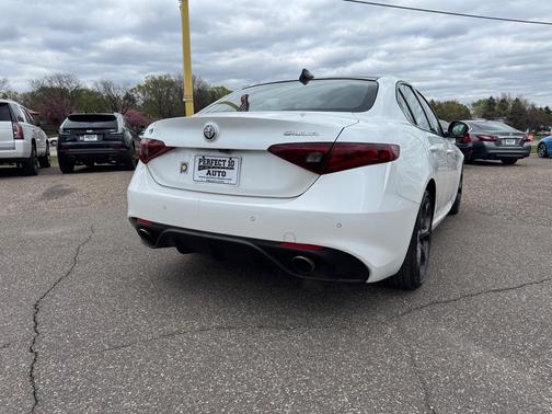 White 2018 Alfa Romeo Giulia Ti