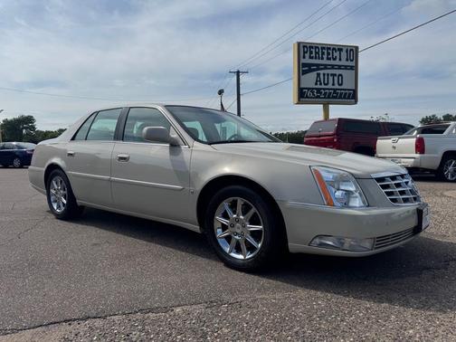2010 Cadillac DTS Luxury