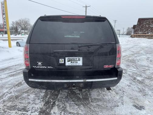 2008 GMC Yukon XL 1500 Denali