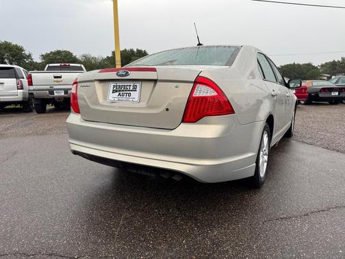 2010 Ford Fusion S
