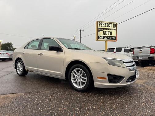 2010 Ford Fusion S