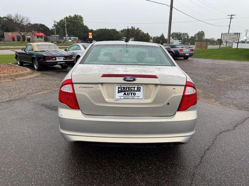 2010 Ford Fusion S