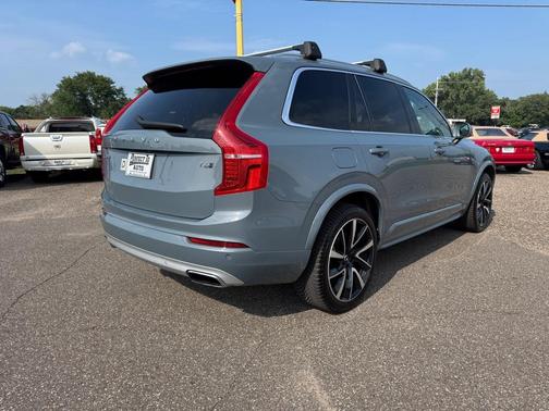 2020 Volvo XC90 T6 Momentum 6 Passenger