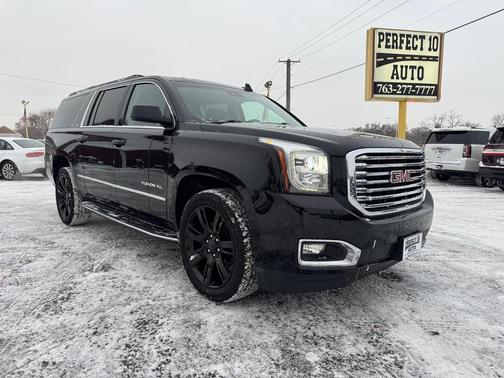 2017 GMC Yukon XL SLT