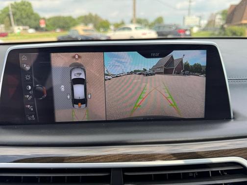 2017 BMW 740 i xDrive