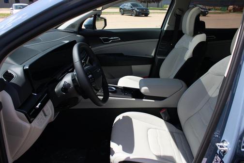 Blue 2026 Kia Sportage Hybrid SX-Prestige