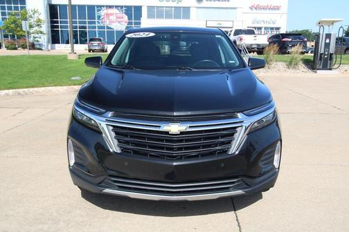 Mosaic Black Metallic 2024 Chevrolet Equinox LT