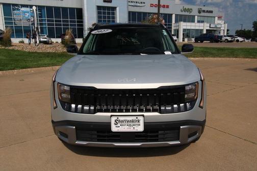 Ivory Silver 2027 Kia Seltos EX