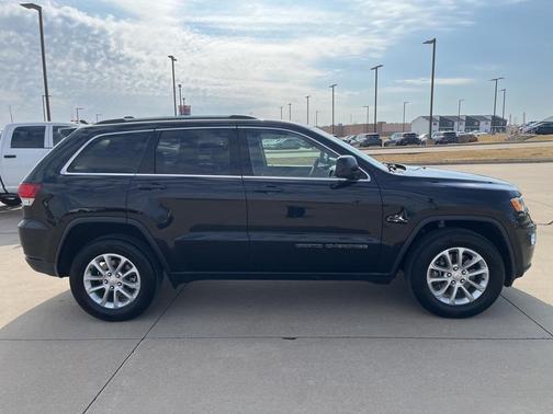 2021 Jeep Grand Cherokee Laredo E