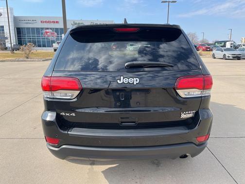 2021 Jeep Grand Cherokee Laredo E