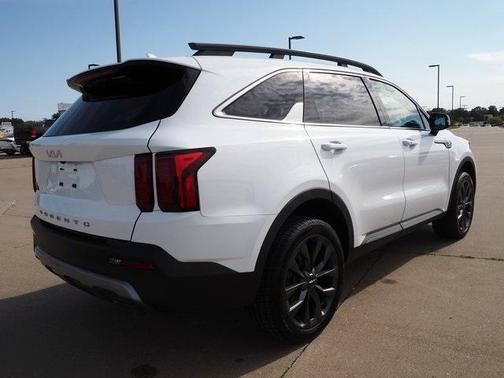 2022 Kia Sorento X-Line EX