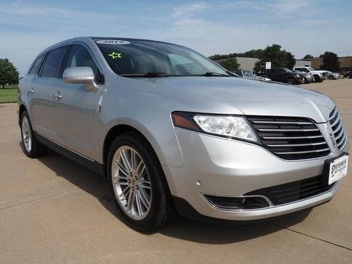 2019 Lincoln MKT Standard