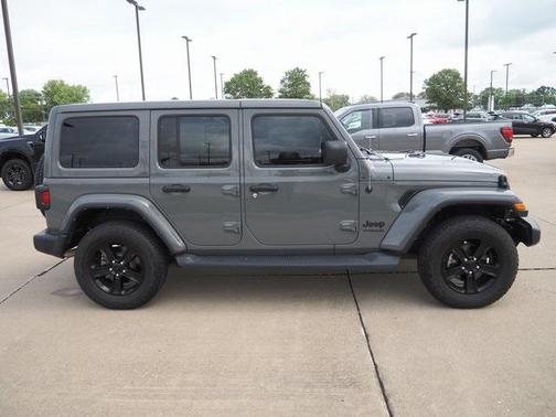 2022 Jeep Wrangler Unlimited Sahara Altitude