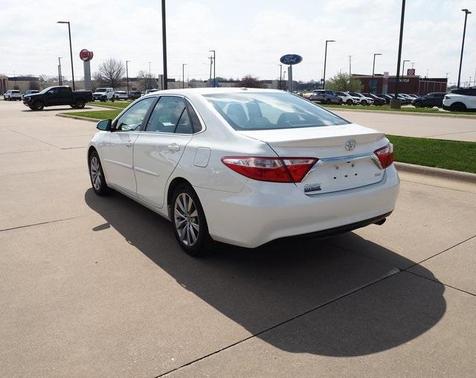 2015 Toyota Camry SE