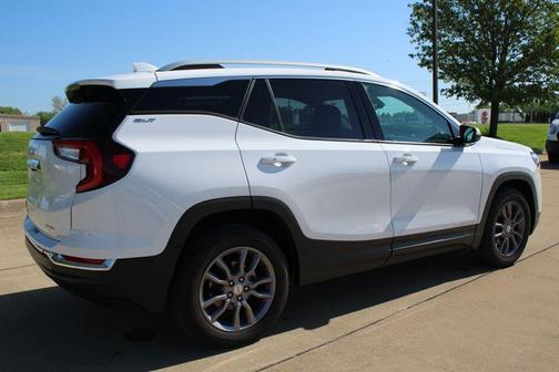 Summit White 2023 GMC Terrain SLT