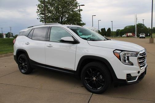 Summit White 2023 GMC Terrain SLT