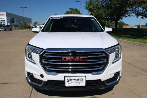 Summit White 2023 GMC Terrain SLT