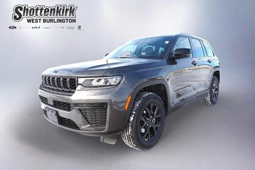 2026 Jeep Grand Cherokee Laredo