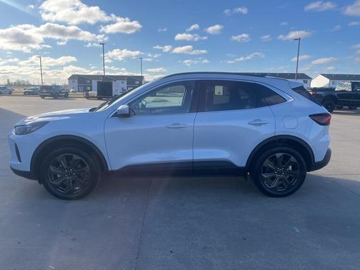 2025 Ford Escape Platinum