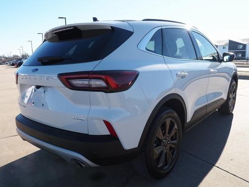 2025 Ford Escape Platinum