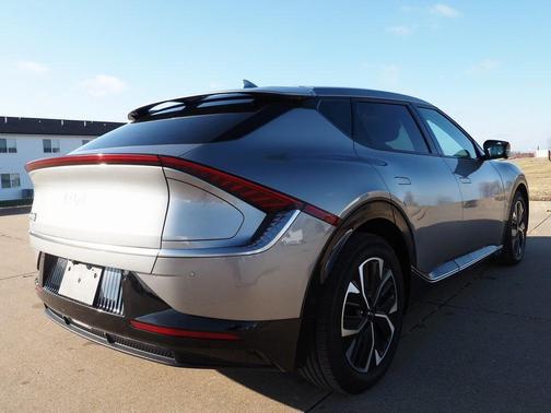 2022 Kia EV6 Wind