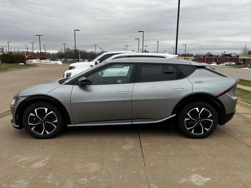 2022 Kia EV6 Wind
