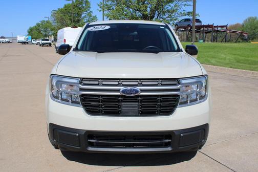 Terrain 2024 Ford Maverick Lariat