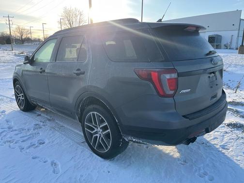 2018 Ford Explorer sport