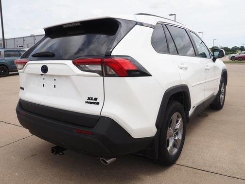 2023 Toyota RAV4 Hybrid XLE