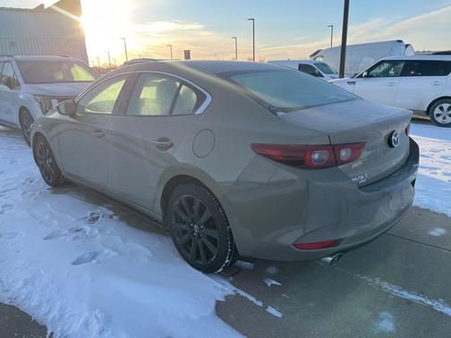 2024 Mazda Mazda3 2.5 Carbon Turbo