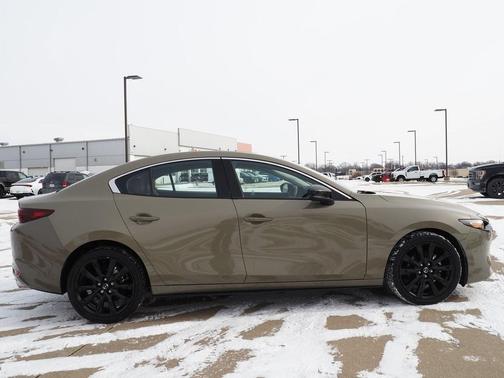 2024 Mazda Mazda3 2.5 Carbon Turbo