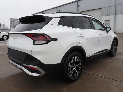 2025 Kia Sportage EX