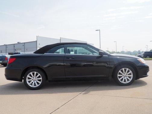 2013 Chrysler 200 Touring