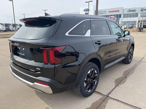 Ebony Black 2026 Kia Sorento S