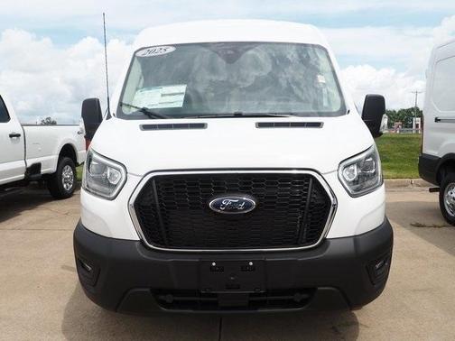 2025 Ford Transit-250 148 WB Medium Roof Cargo